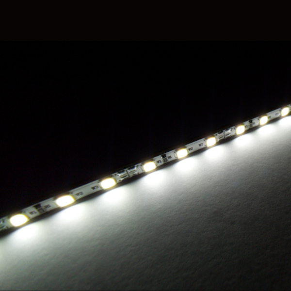REGLETA LED PARA VITRINAS 110V 100 CM 35 LED - Productos LED Bogotá -  Fuentes, adaptadores y circuitos Colombia